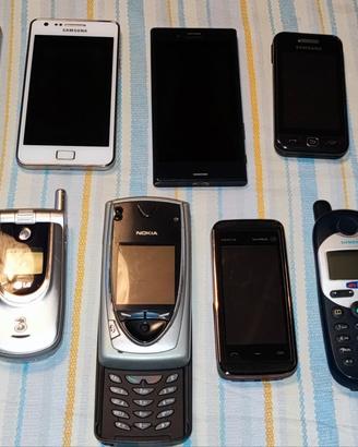 Lotto 11 Cellulari retrotech S6 S2 Nokia Sony ecc.