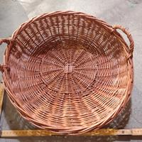 Cesto in vimini intrecciato a mano, perfetto per c