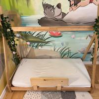 Letto montessoriano in legno naturale