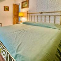 Letto matrimoniale in ottone e rete in legno