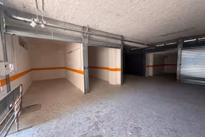 Montemario - box auto di nuova costruzione