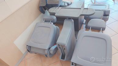 allestimento sedili Mercedes V220 Ambiente 