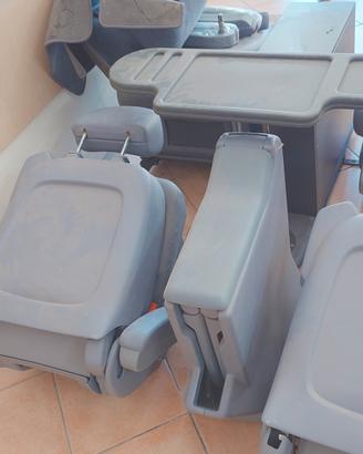 allestimento sedili Mercedes V220 Ambiente 