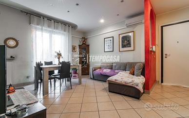 GORLA MINORE - TRILOCALE CON BOX E CANTINA