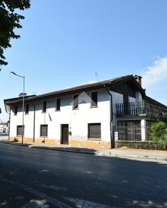 CASA INDIPENDENTE A SAN LORENZO ISONTINO