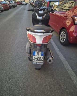 Yamaha Xmax 250