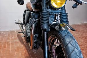 Bonneville black Triumph cafè Racer custom