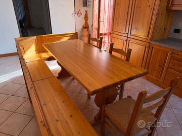 cucina completa in legno