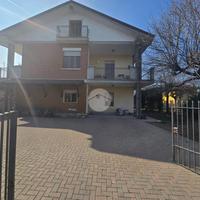 BIFAMILIARE A CASTIGLIONE TINELLA