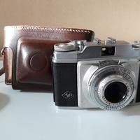 fotocamera vintage analogica 