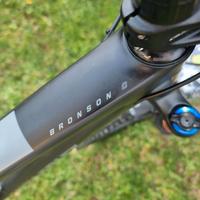 Santa Cruz - Bronson Carbon C XE