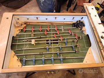 calciobalilla anni 70 da sistemare o per ricambi