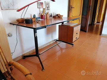 scrivania