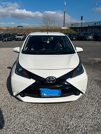 TOYOTA AYGO 10/2015 PERFETTA