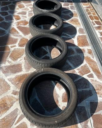 Set pneumatici estivi 225/45 R18