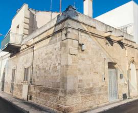 Casa indipendente con lastrico solare