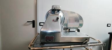 affettatrice insaccati 