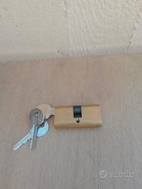 Cilindro ovale per porta 