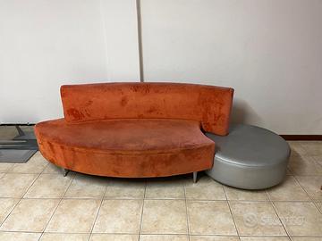 Poltrone parrucchieri e divano