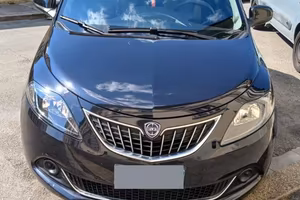 Lancia Y gpl silver