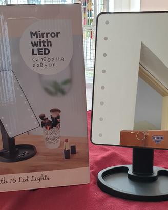 Specchio per trucco con LED nuovo 