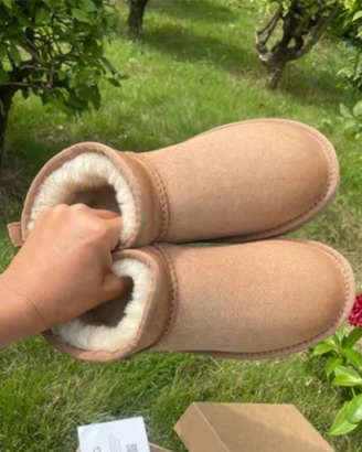 UGG Classico Ultra Mini castagna EU 40