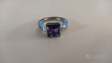 Anello Details nuovo con pietra color ametista