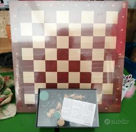 scacchiera in legno