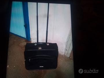 NAVIGARE TROLLEY E BORSONE CASTELNUOVO