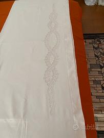 Lenzuolo matrimoniale in lino con pizzo di cantù