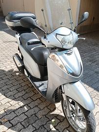 Honda sh 300