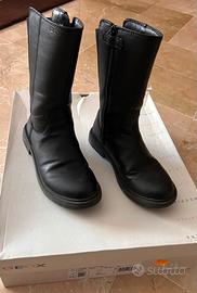 Stivali Geox bambina numero 32 in pelle