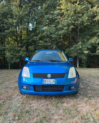 SUZUKI SWIFT 1.3  4X4 92CV