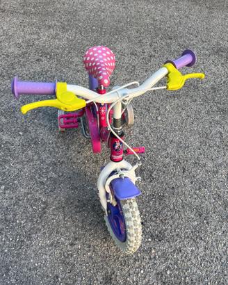 Bicicletta bambina. Minnie con rotelle