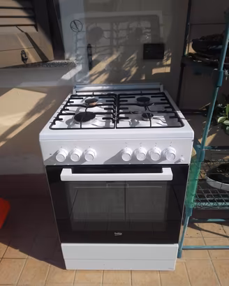 cucina gas + frigorifero 