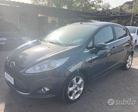 Ford Fiesta Ikon 1.4 diesel adatta a neopatentati