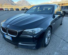 BMW 530 d xDrive 249CV Touring Business aut.