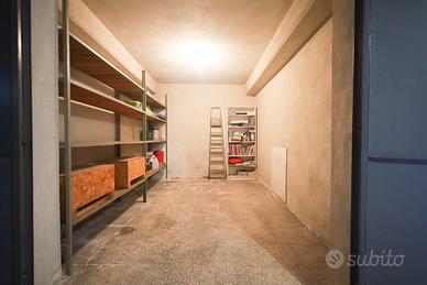 Rif.LP110| garage aci castello