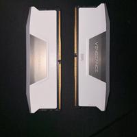 CORSAIR VENGEANCE RGB DDR5 RAM 32GB (2x16GB)