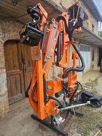 Macchina agricola caricatore forestale