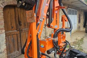 Macchina agricola caricatore forestale