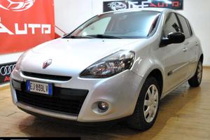 Renault Clio Clio III 2009 5p 1.2 16v Dynamique