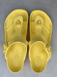 Sandali Birkenstock gialli