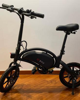Bici elettrica DYU pieghevole