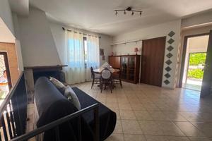 PORZIONE DI BIFAMILIARE A AVEZZANO