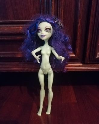 MONSTER HIGH AMANITA Nightshade Bambola