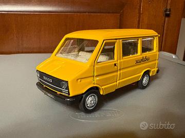 Iveco Daily Scuolabus 1/43 Old Cars