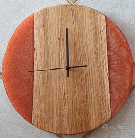 orologio da parete in legno e resina