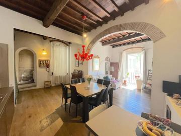 Appartamento di 105 m² con 4 locali a Firenze