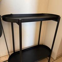 Tavolino di metallo nero